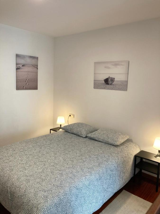 Apto. En Plaza De Cervantes Apartment ซานติอาโก เด กอมโปสเตลา ภายนอก รูปภาพ