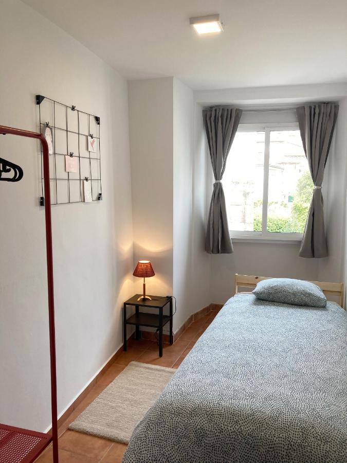 Apto. En Plaza De Cervantes Apartment ซานติอาโก เด กอมโปสเตลา ภายนอก รูปภาพ