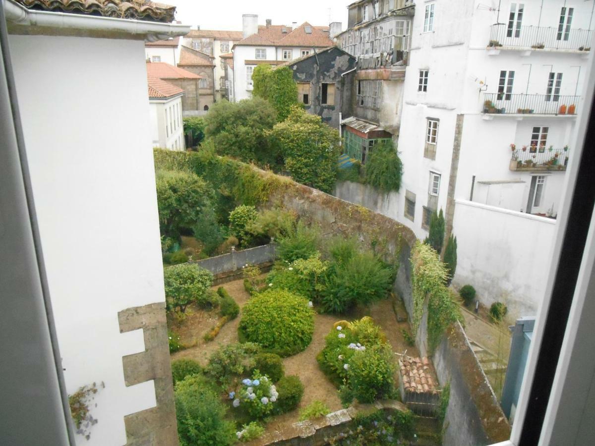 Apto. En Plaza De Cervantes Apartment ซานติอาโก เด กอมโปสเตลา ภายนอก รูปภาพ