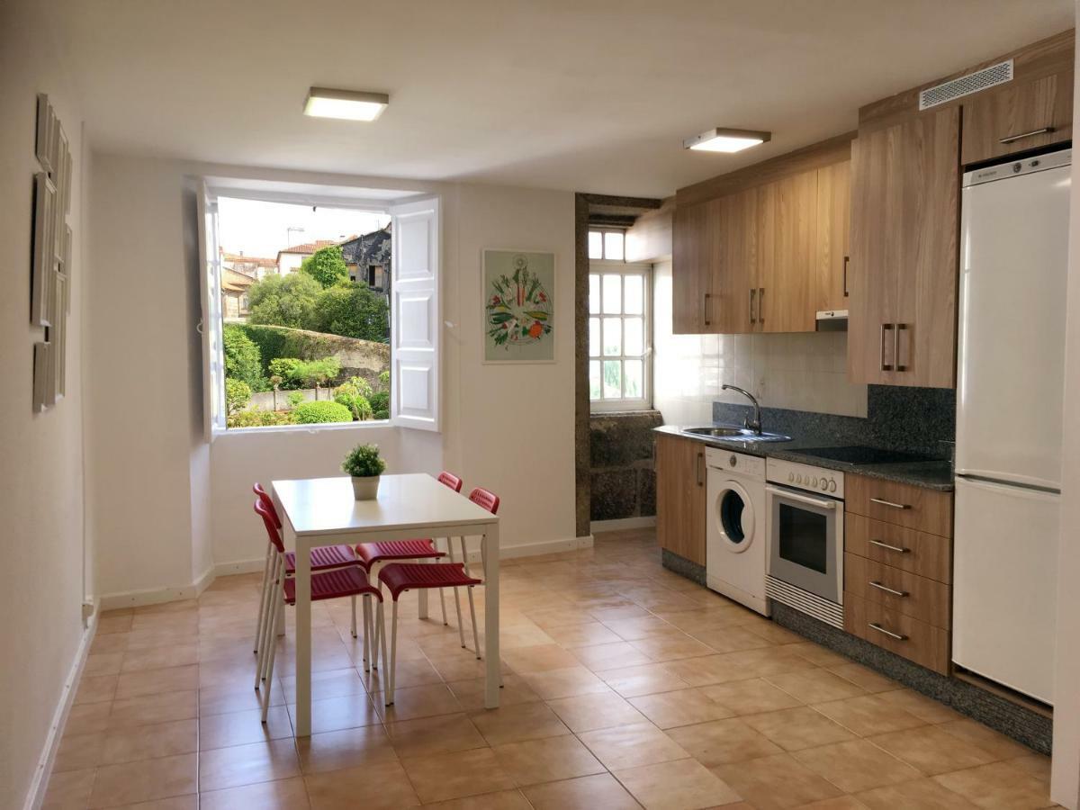 Apto. En Plaza De Cervantes Apartment ซานติอาโก เด กอมโปสเตลา ภายนอก รูปภาพ