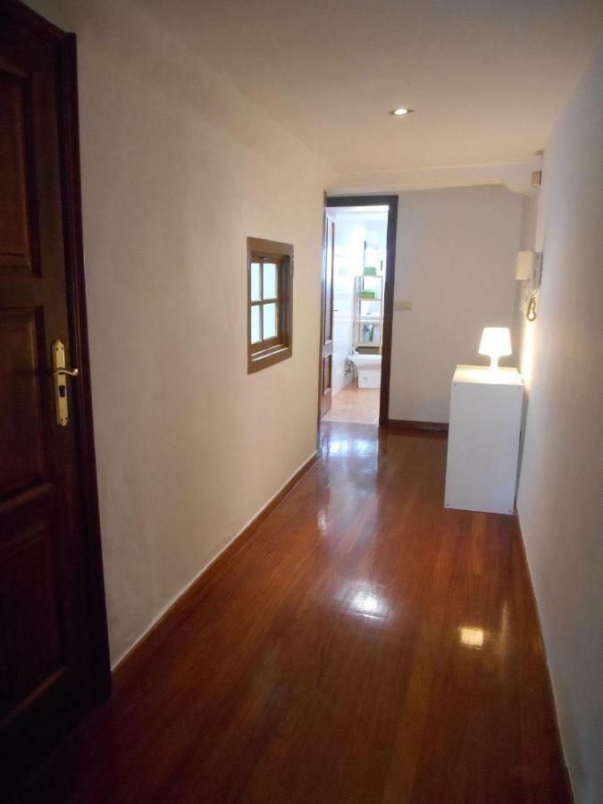 Apto. En Plaza De Cervantes Apartment ซานติอาโก เด กอมโปสเตลา ภายนอก รูปภาพ